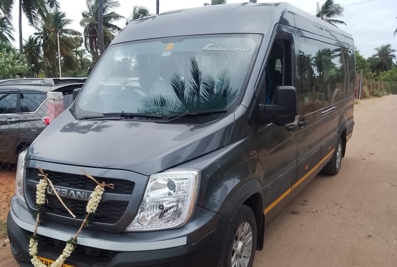 Force Urbania 21 Seater Van